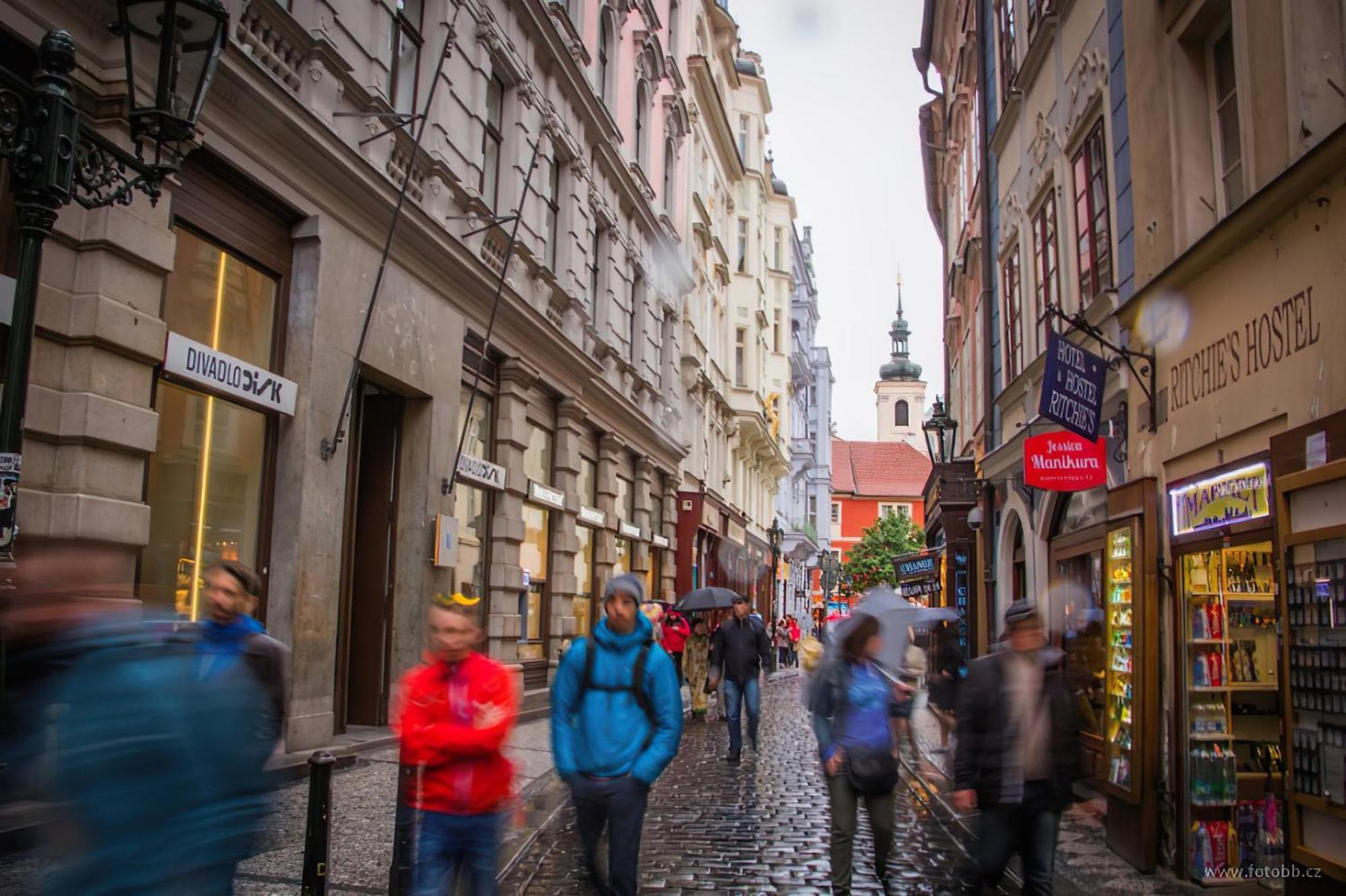The Location In Prague, Charles Bridge & Old Town Square * Прага